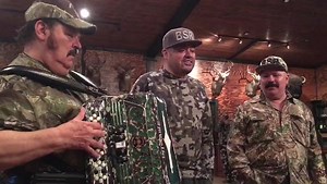 Ramón Ayala , Ricky Muñoz , José Luis Ayala , Eliseo Robles Jr . - Corazoncito Tirano . 🥃🎶 #BSR | Ramoneando