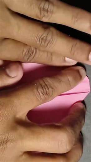 A High-Speed Paper Airplane for Maximum DistanceWorld Make a Paper Airplane That Flies 100+ Feet