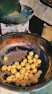 #viral #golgappastand #youtubeshorts #chillipanipuri #indian streetfood#panipuri #golegappe#minivlog