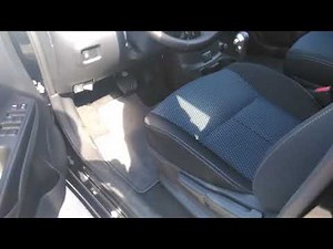 How to access the fuse box in the cabin of the Nissan Note?