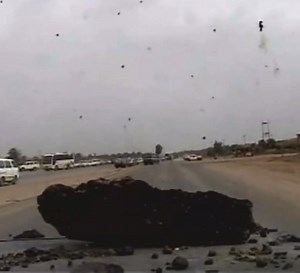 Marine Humvees pushing through IED placed route. Iraq c 06-07 #military #iraq #marine #fyp #ied | Veteran Healing