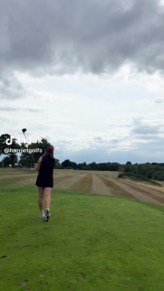 Money isn’t the only thing that makes you ✨RICH✨ Enjoyed some moody evening golf tonight and boy did I feel lucky to be out there striping balls! #golf #womensgolf #golftiktok #golftips #fyp