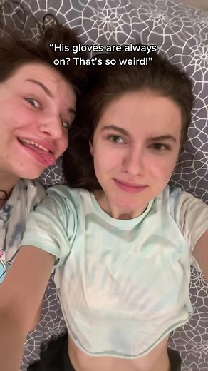 Dirtyhands who has actually very clean hands just not morally speaking#booktok#bookishthoughts #book #fypシ #foryoupage #leighbardugo #sixofcrows #crookedkingdom #kazbrekker #kazbrekkersupremacy #kazzledazzle #kazzledazzlesupremacy #dirtyhands #greenscreen