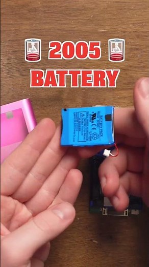 19 Year Old iPod Mini (2nd generation) from the year 2005 - I REPAIRED IT and REPLACED THE BATTERY!