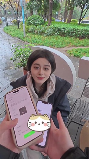 How to Chat Up Anyone - Flirty Tips for Girls