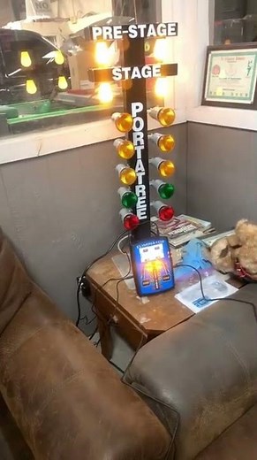 Practice drag racing tree. Pro 400