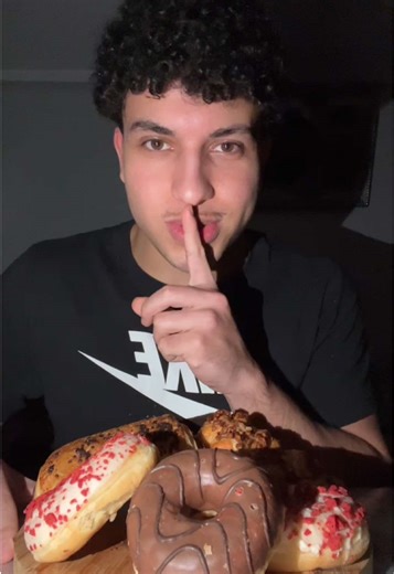 asmr mukbang devorando🍩