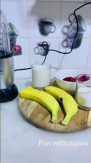 Strawberry Smoothie without yogurt | easy healthy smoothie at home |