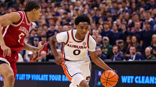Keyshawn Hall drops 32 points in Auburn's win over No. 15 Arkansas; surpasses 1,500 career points