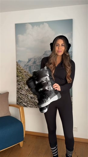Snow bunny approved fur boots – winter outfit inspiration