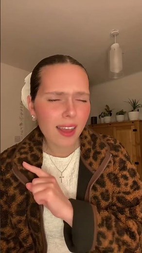 Question signs in British Sign Language #bsl #signlanguage #britishsignlanguage #deaf #sse #sign