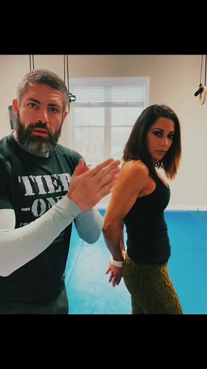 Restraint Escape Techniques for Travel Safety