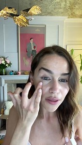 15K views · 549 reactions | Clinique LIVEstream | Get Ready with Global Brand Ambassador Emilia Clarke ❤ follow me on Instagram https://instagram.com/emili_clarkee?utm_medium=copy_link | Emilia Clarke | Facebook