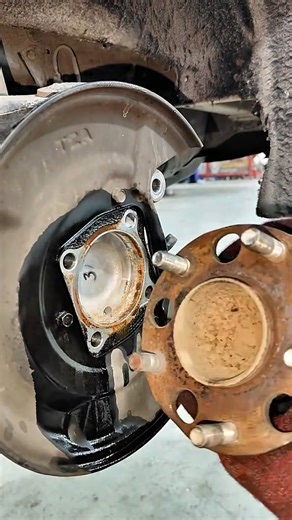 1.4K views · 11 reactions | auto technician 86  Hyunda card model 2018 wheel bearing replacement ️ | Auto tech work | Facebook