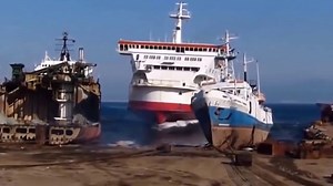 TOP 2017 Boat Crash! Best of Crazy Boat Accidents! Ship Crash Compilation Most Epic Fails Ever! !!-n