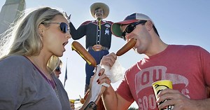Corny Dogs And Candy Apples: History Of 5 Classic State Fair Foods
