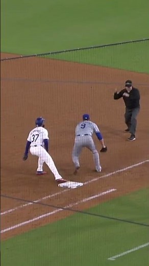 Birthday Bobby! Bobby Witt Jr. makes an incredible retreating catch and the Royals turn two!