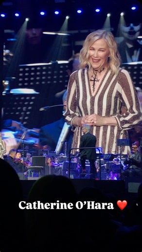 I forgot I had video. Here’s Catherine O’Hara singing Sally’s Song from Tim Burton’s The Nightmare Before Christmas 🥺❤️ #catherineohara #thenightmarebeforechristmas #sallyssong #timburton #dannyelfman | MiMi Aye