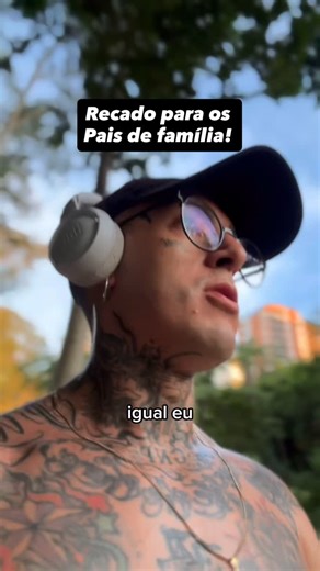 ⚒Caio Rodrigues⚒ on Instagram: "Te faço essa pergunta, tudo vive ou morre pelo seu filho? Se seu pai não fez por você, quebre essa corrente, não repita o processo. Você é o maior de espelho em atitudes, e como diz o Djonga: “Quando seu filho te olhar no olho, o que ele vai sentir, orgulho ou vergonha?”"