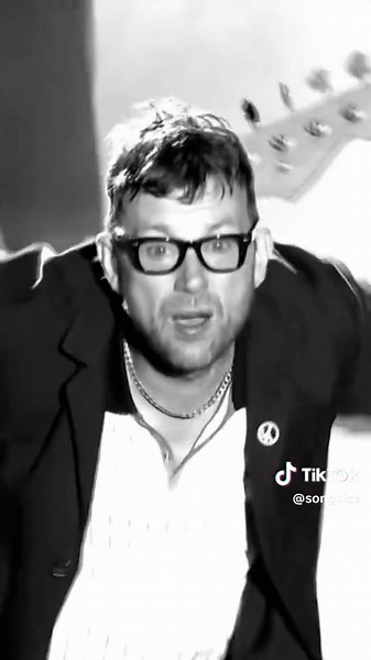 For all the songs played at @Blur’s 2023 tour click the link in our bio to relive their 35th anniversary🤘🏽 #blur #summertour #concert #blurofficial