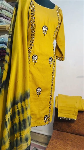 #fashion #suit #designer #shippingworldwide #dmnow@Thind.designer.studio