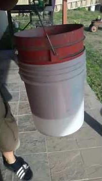 How to separate 5 gallon buckets