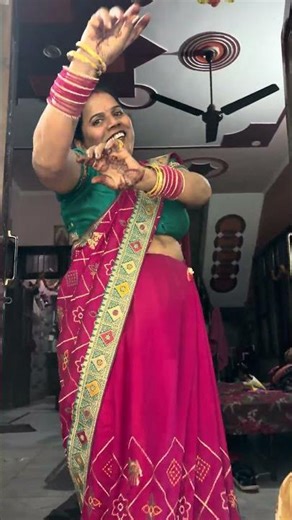 Dhol 🪘 pur dance Karti Hui Hamari Badi Nandji🙏#priyasanju#viral#youtubeshorts#trending#NandBhabhi