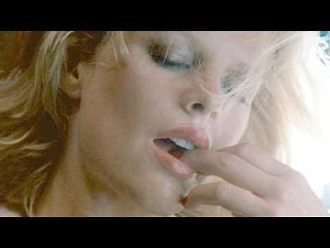 9 And Half A Weeks | Kim Basinger Hot Scene