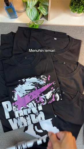 Kaos Distro Boxy: Pilihan Kaos Keren untuk Lemari Kamu