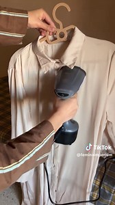 Défroisseur vapeur ROBUSTE : un repassage facile et rapide