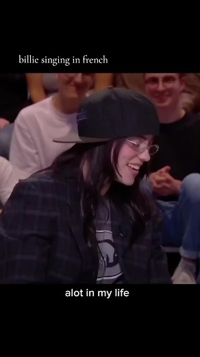 Billie Eilish : Chanter en Français et ses Débuts