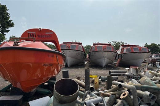 India’s Alang ship-breaking yard faces sharp decline  | News.az