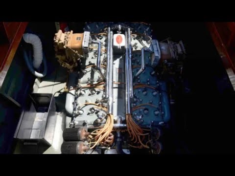 1939 Gar Wood 28′ Triple-Cockpit Runabout Start Up | Bring a Trailer