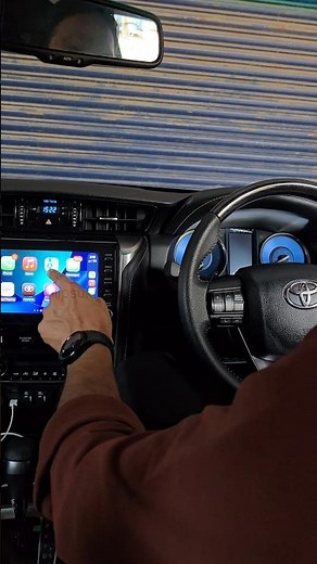 How to use Apple CarPlay in Toyota Fortuner