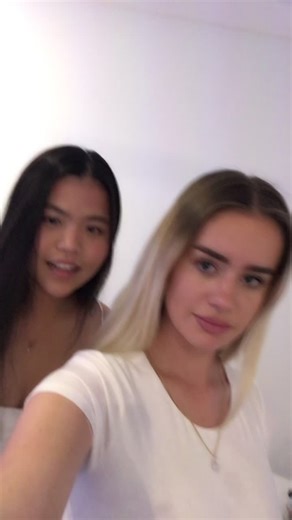 Imogen (@imogengully)’s videos with Eyedress - Romantic Lover - Mia