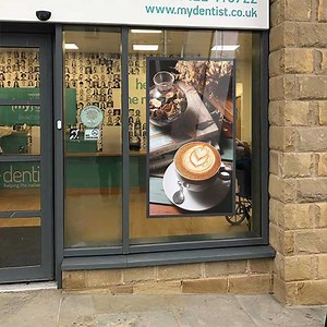 [Hot Item] 55inch Restaurant LCD Advertising Digital Window Display Window LCD Display Digital Signage with 3000nits