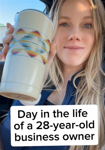 Here’s a look at a day in the life of a 28-year-old business owner and physical therapist. Running a clinic goes far beyond treating pain - it’s planning, programming, problem-solving, and showing up everyday with intention. Every session is different because every person is different, and that’s exactly how it should be. Roots was built to focus on longevity, performance, and care that actually fits the individual. Not just quick fixes. This is more than a job. It’s a business and community I’m