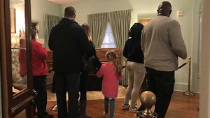 Mourners emotional while viewing Rev. Billy Graham's casket