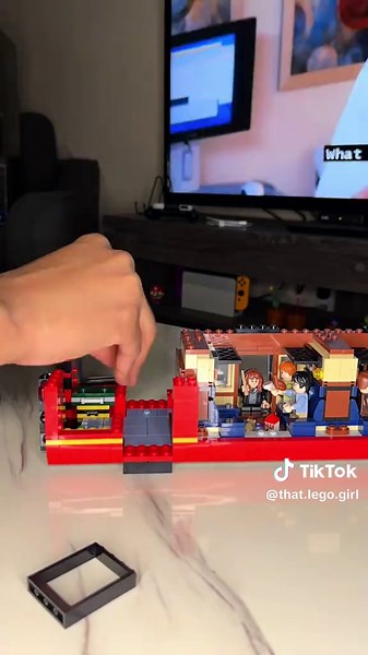 Hogwarts Express: Bag 28 Unboxing Experience