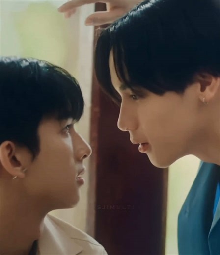 we got a tumoh kiss we must celebrate before shit goes downhill 💃 | #muteluv #lovemeifyouswear #surfjava #surfjavaedit #fyp @Surf Surf @java