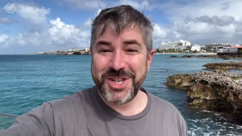 American Airlines 737MAX Economy from SXM - MIA