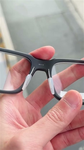 Oakley Neoture SQ Satin Grey Smoke | OX8211D-02