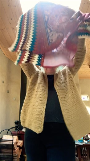 Make a crochet tshirt poncho.“How to” video tutorial linked below. #crochet #videotutorial #poncho