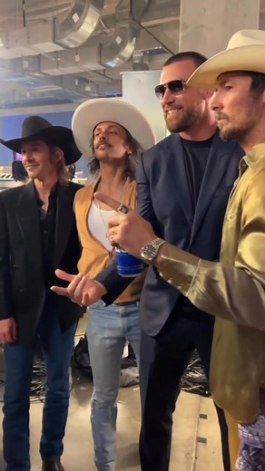 Let’s all welcome the newest member of ｜ CMT ｜ CMT · Original audio #CMTAwards | CMT | Facebook