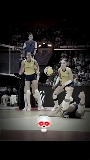 🔥 Unbelievable Volleyball Moment 😱🏐 | Women’s Volleyball #shorts