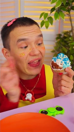The Great Cupcake Caper! 🍰✨ #fun #shorts