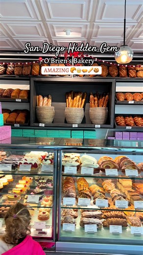 A local gem in San Diego you need to know about 🥐☕️🍰 If you haven’t been to O’Brien’s Bakery in Poway, add it to your list ASAP! This cozy neighborhood bakery is open for breakfast, lunch, and even dinner on certain days, and everything smells incredible the second you walk in. 🥐 Fresh baked bread & pastries daily – from flaky croissants to artisan loaves, everything is baked in-house. 🍞 Watch the magic happen – there’s a viewing window where kids (and adults!) can watch the bakers making br