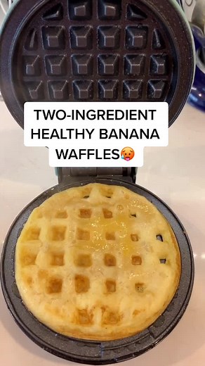 How to Make Two-Ingredient Healthy Banana Waffles Without Flour