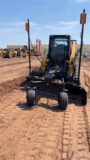 Had a blast at our demo day last week, showcasing the powerful Cat® Compact Track Loader (CTL) and its cutting-edge Smart Blade technology! The team did a fantastic job demonstrating how this machine and technology combo boosts productivity, making grading and site prep faster and more precise than ever. Thanks to everyone who came out to see the future of earthmoving in action! See our attachments here: https://warrenc.at/SmartBlade #WarrenCAT #WhateverTheJob #WhateverItTakes | Warren CAT