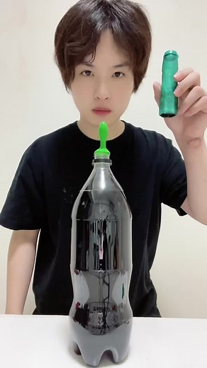 Soda Experiment: Foam Explosion with Plastic Bottle